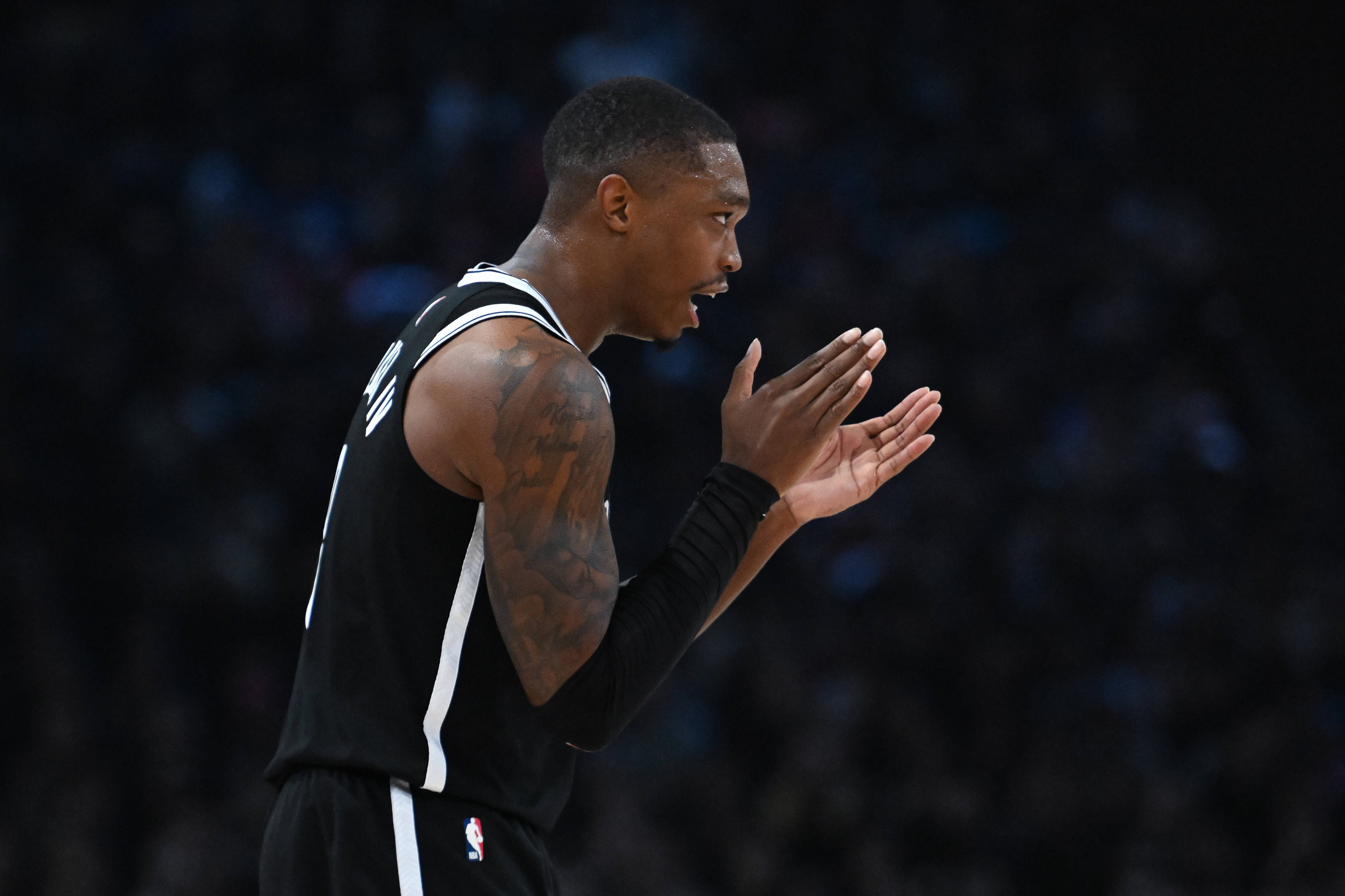 重返NBA!Shams:朗尼-沃克同意与76人签下2年300万美元合同